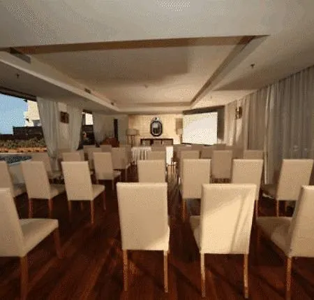 Mati Hotel